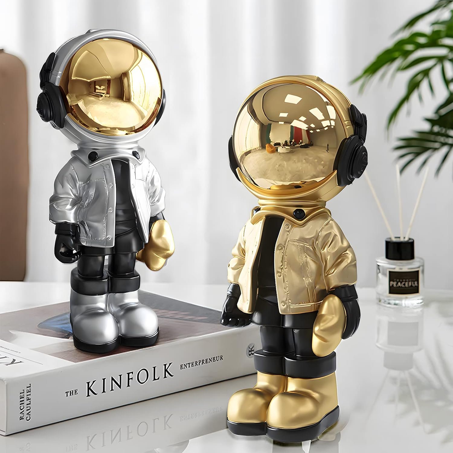 Dosker Astronaut Statues Spaceman Sculpture Polyresin Arts Gifts Silver Figurine Ornament Room Decor for Men, Home and Crafts, Desktop Accessories Tabletop Decoration, Living Room, Office, Bookshelf