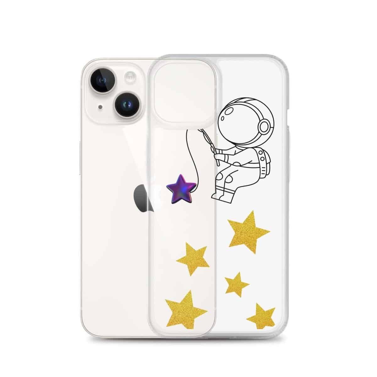 एक पारदर्शी कवर वाला आईफोन जिस पर तारों को पकड़ते हुए एक अंतरिक्ष यात्री की तस्वीर बनी है।