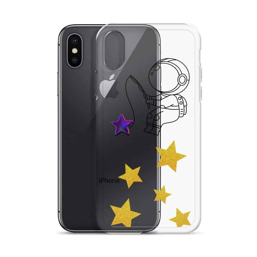 एक अनोखा आईफोन केस जिसमें एक अंतरिक्ष यात्री तारों को पकड़ रहा है।