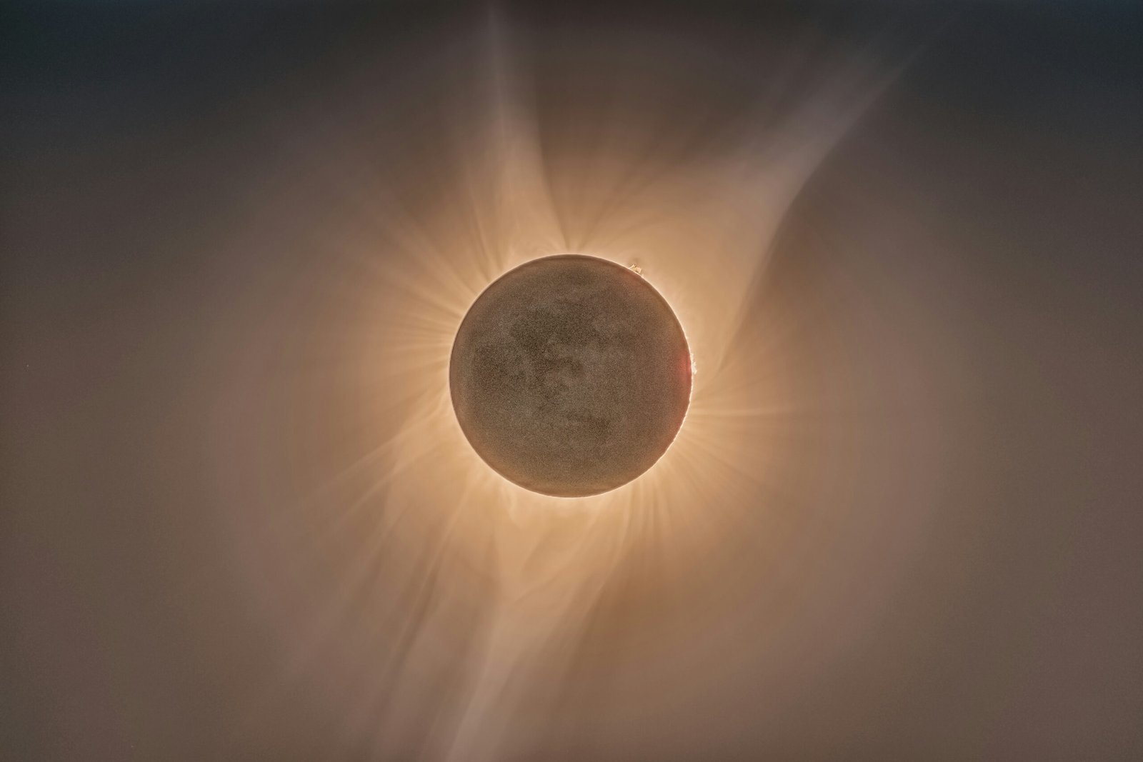 Total Solar Eclipse 2024: The Moons Moment in the Sun Total Solar Eclipse 2024: The Moons Moment in the Sun