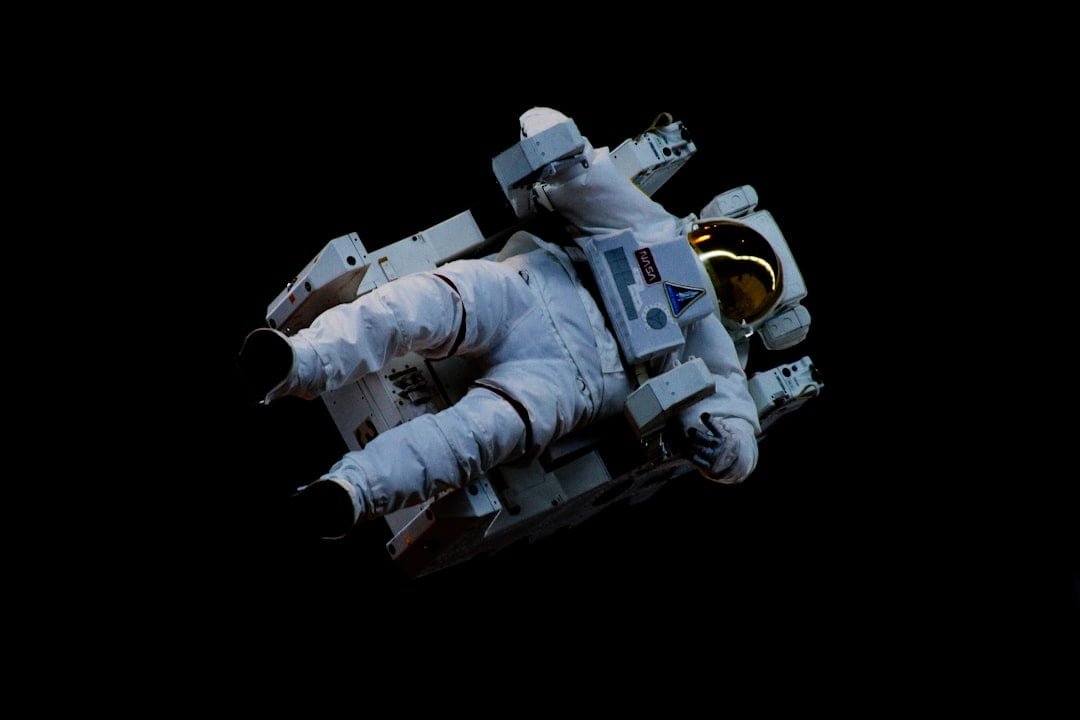 Did anyone live in space 8 Photo Astronauts, Spaceship